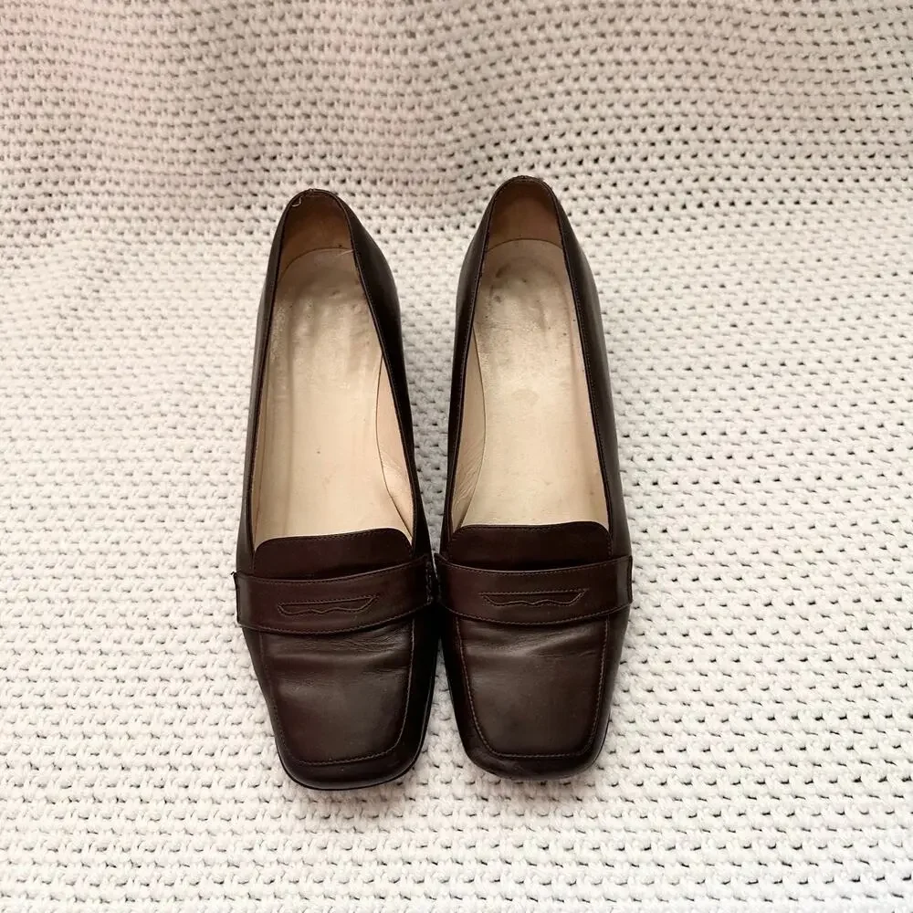 Circa Joan & David size from